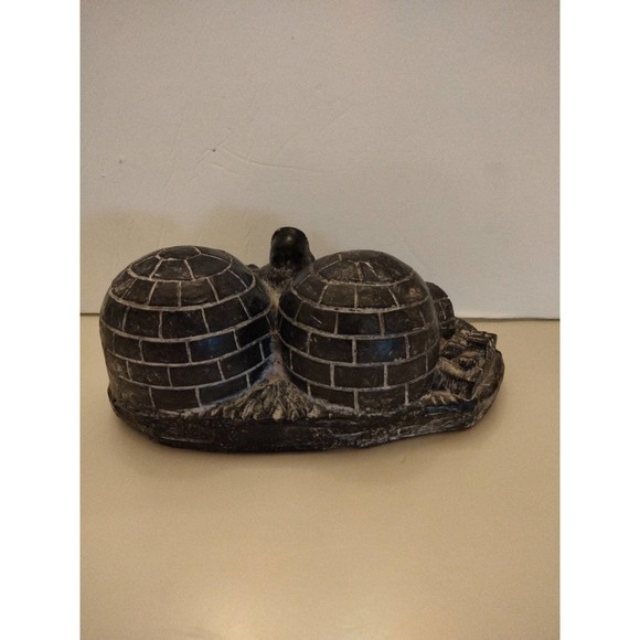 Nuvuk Eskimo Family Stone Carved Figurine. - Picture 3 of 7